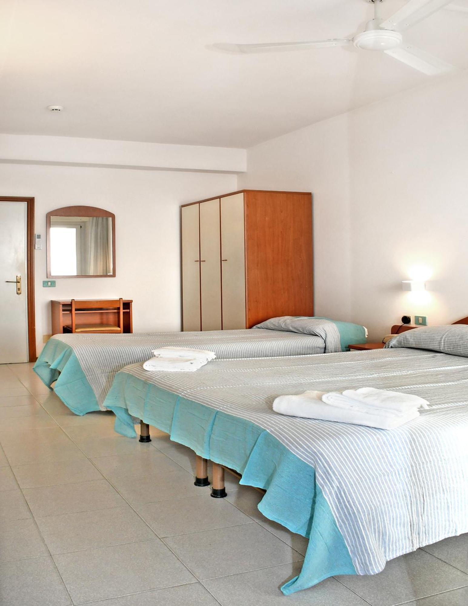 Hotel Exclusive In Pieno Centro - Nuova Gestione 2025 里乔内 外观 照片
