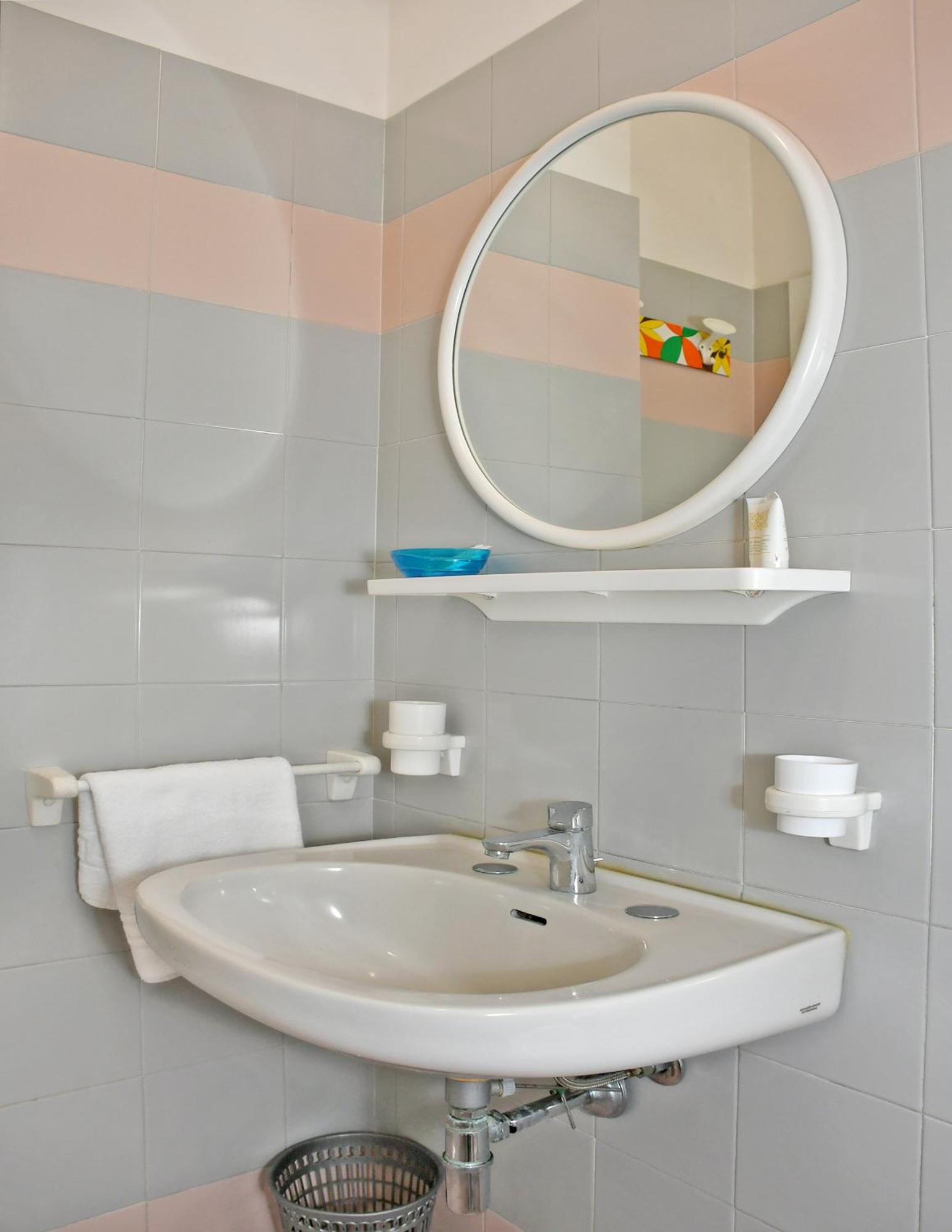 Hotel Exclusive In Pieno Centro - Nuova Gestione 2025 里乔内 外观 照片