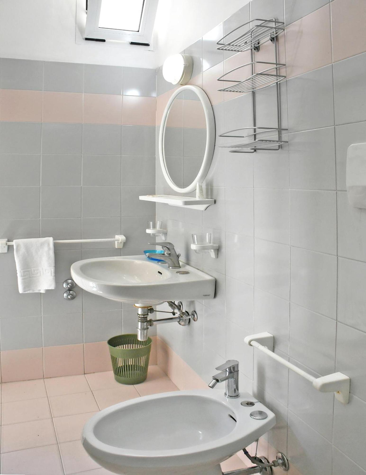 Hotel Exclusive In Pieno Centro - Nuova Gestione 2025 里乔内 外观 照片