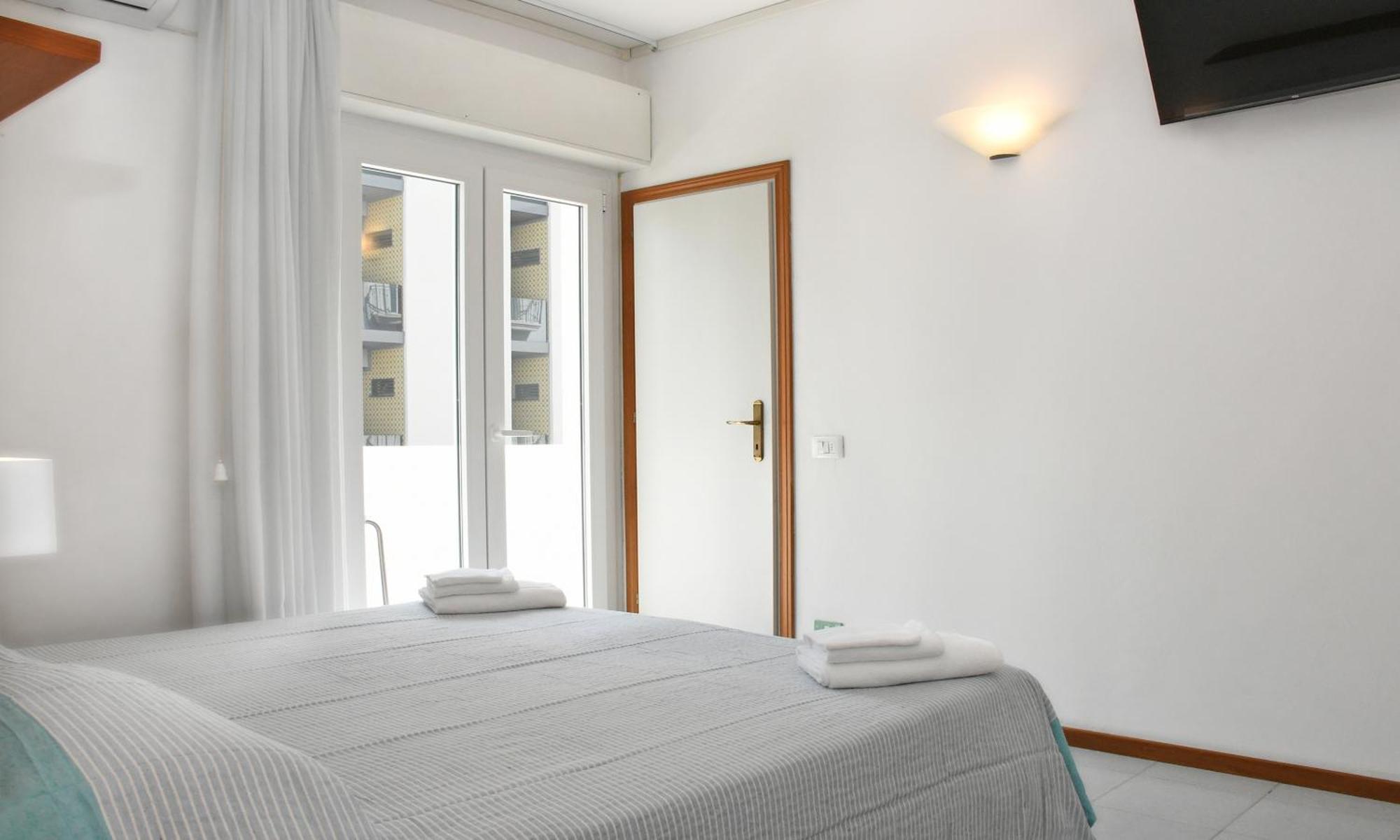 Hotel Exclusive In Pieno Centro - Nuova Gestione 2025 里乔内 外观 照片